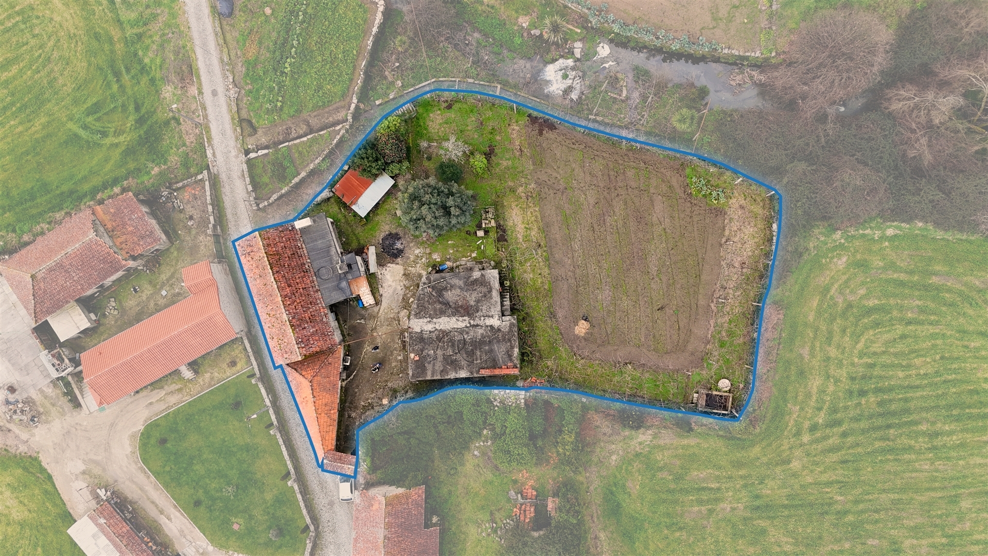 Detached house to restore T3